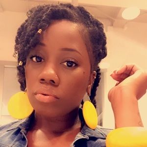 Meet your Posher, Dana